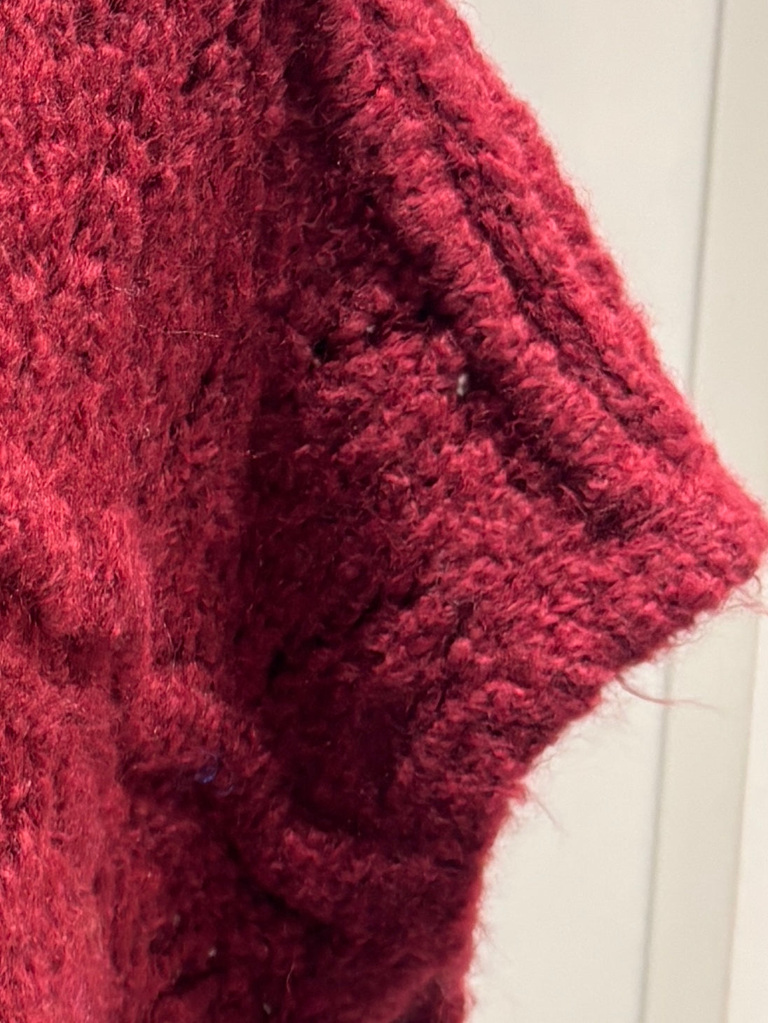 Sweater vest with metal buttons, sleeveless art.21611