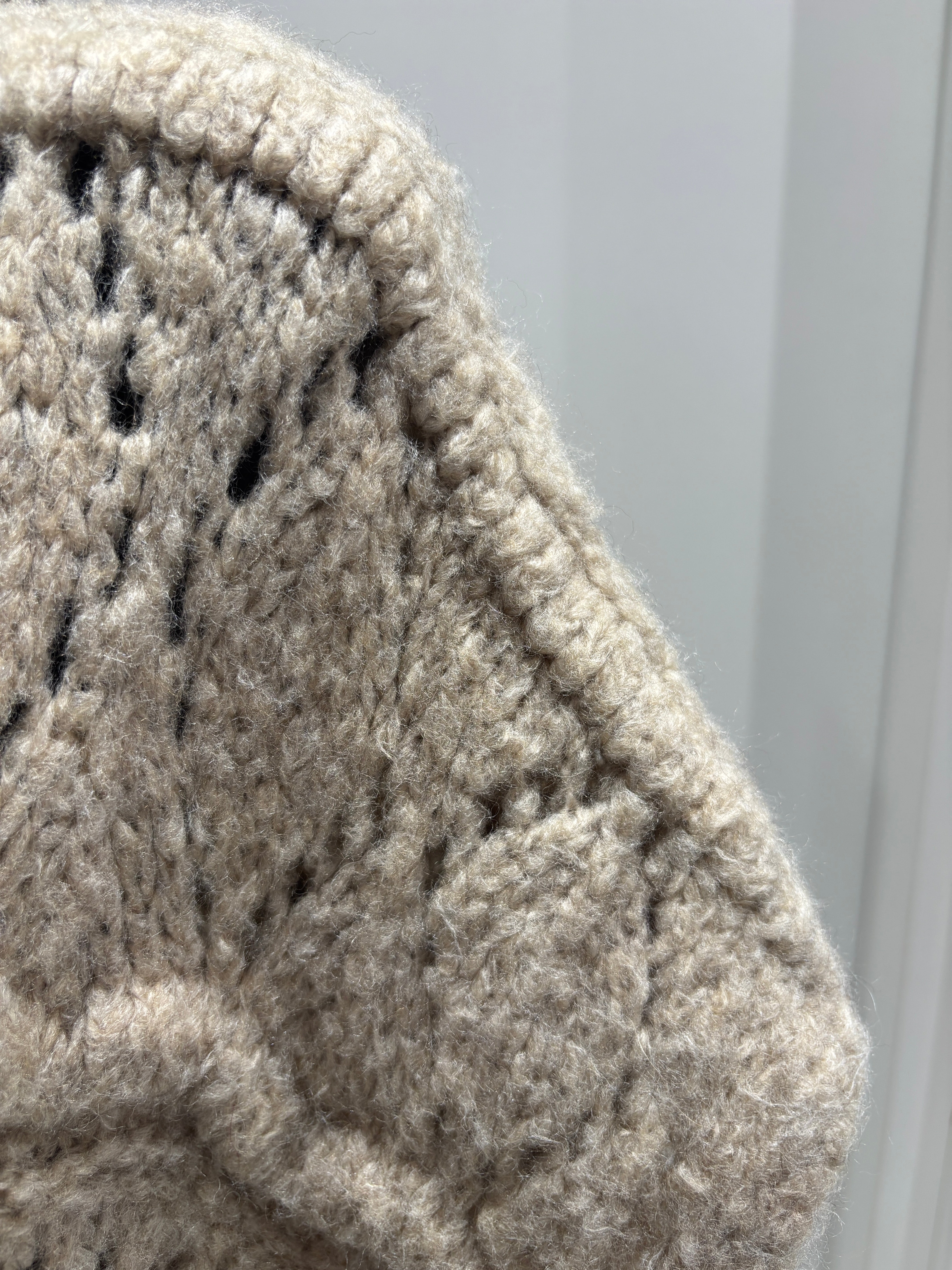 Sweater vest with metal buttons, sleeveless art.21611