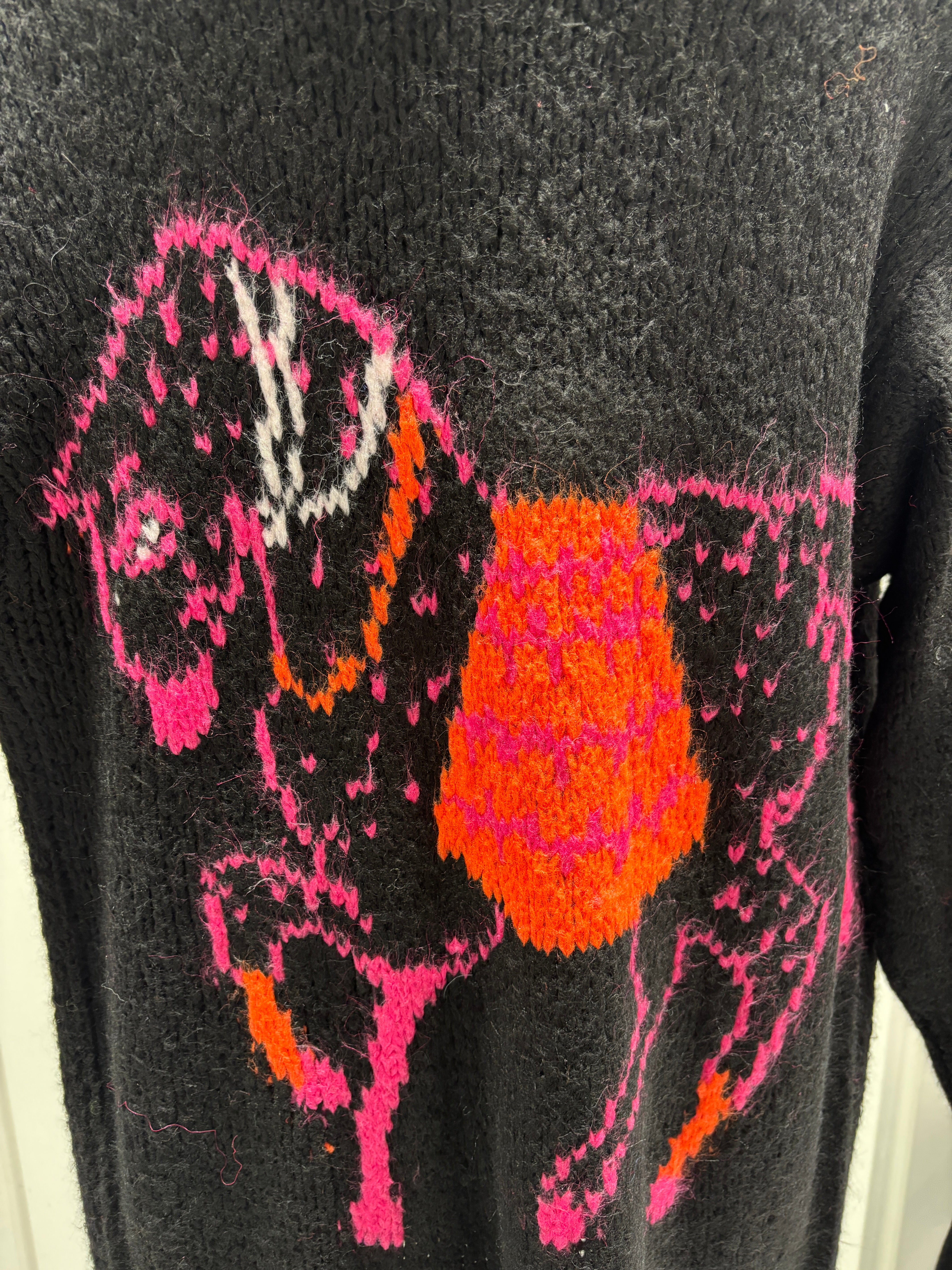 Horse. Jacquard pattern on the back. Sweater/Coat art. 21377