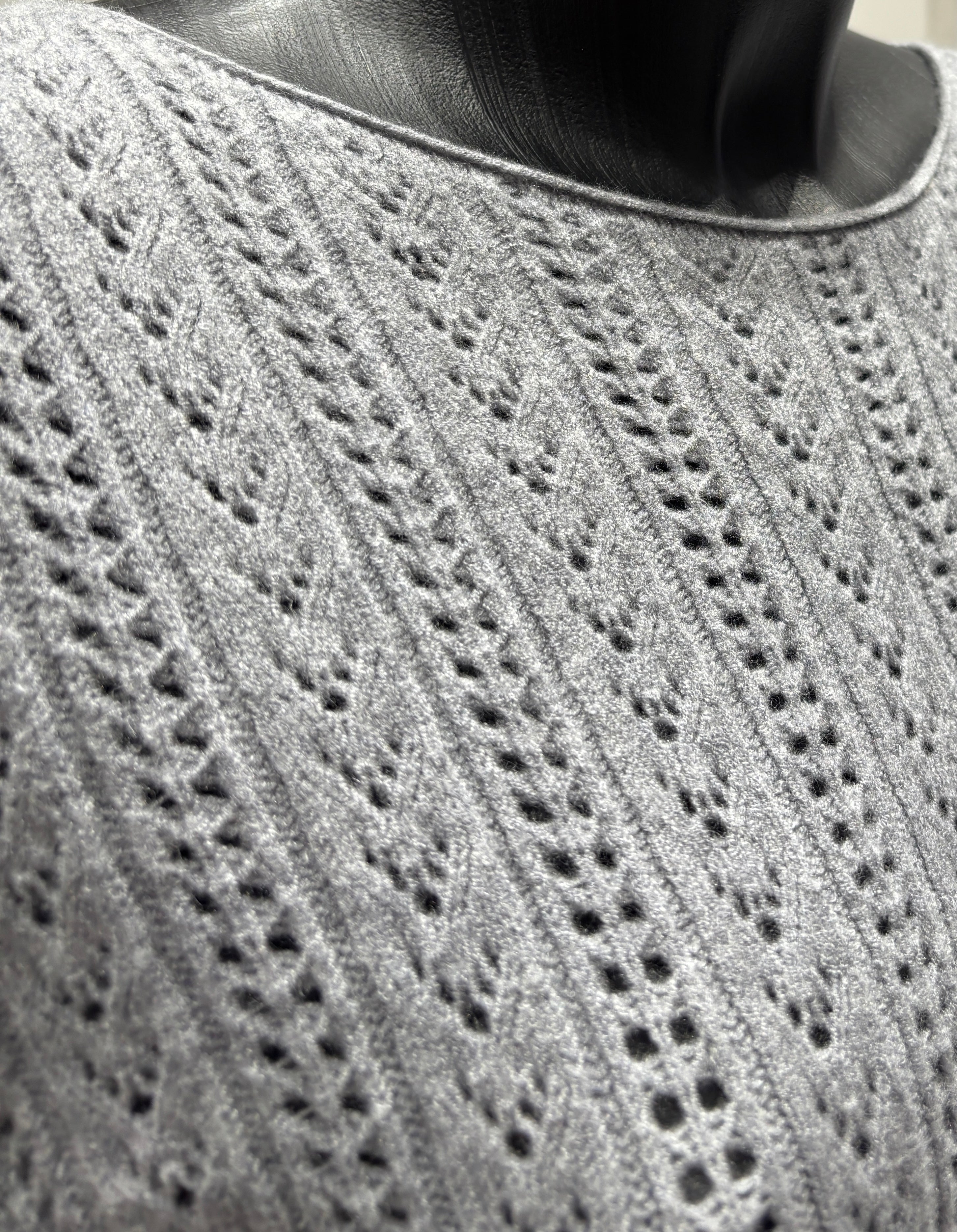 Openwork skin-friendly sweater gd21153