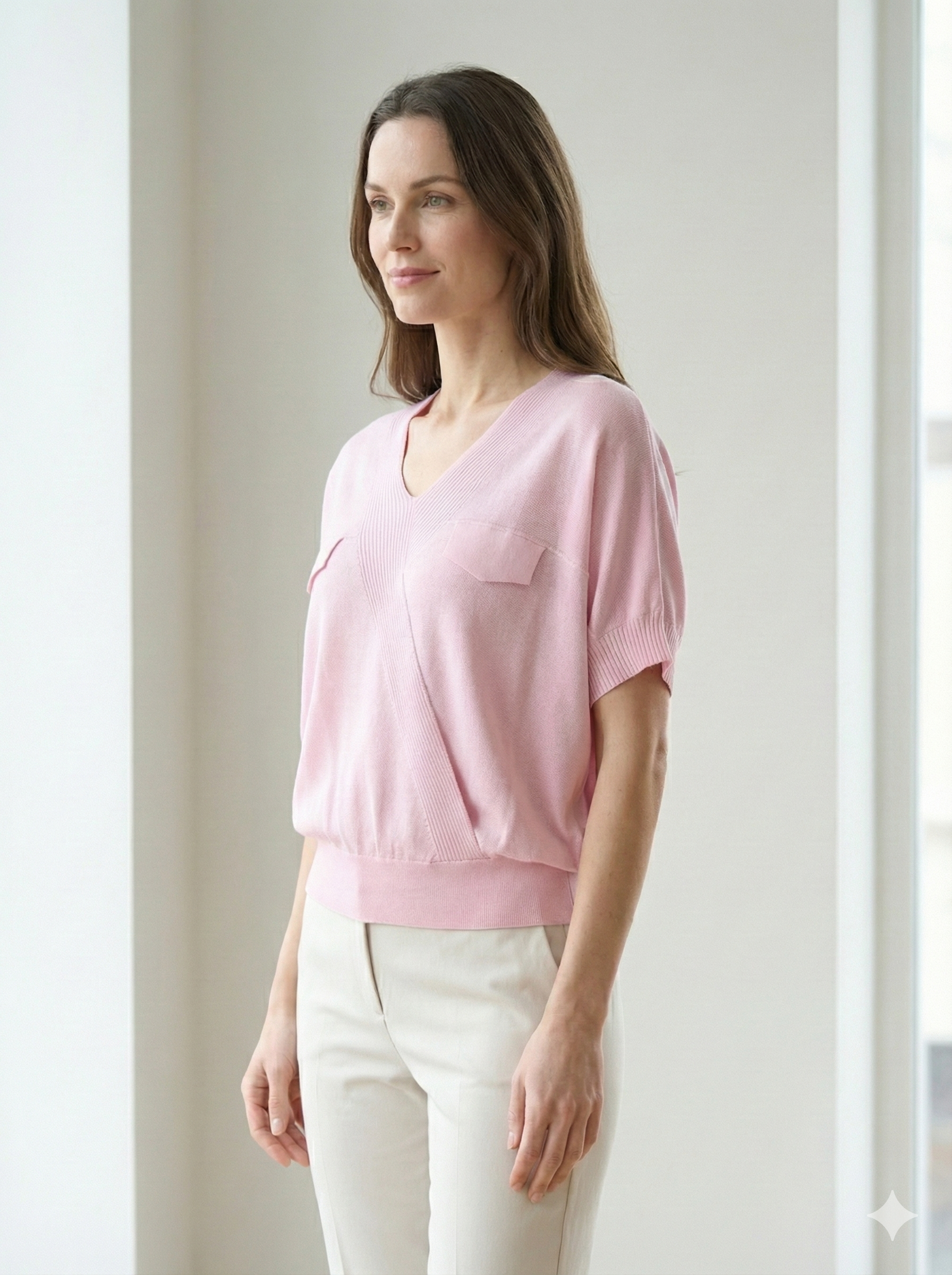 Short-sleeved, batwing sleeves, faux pockets, V-neck, casual. art.8501