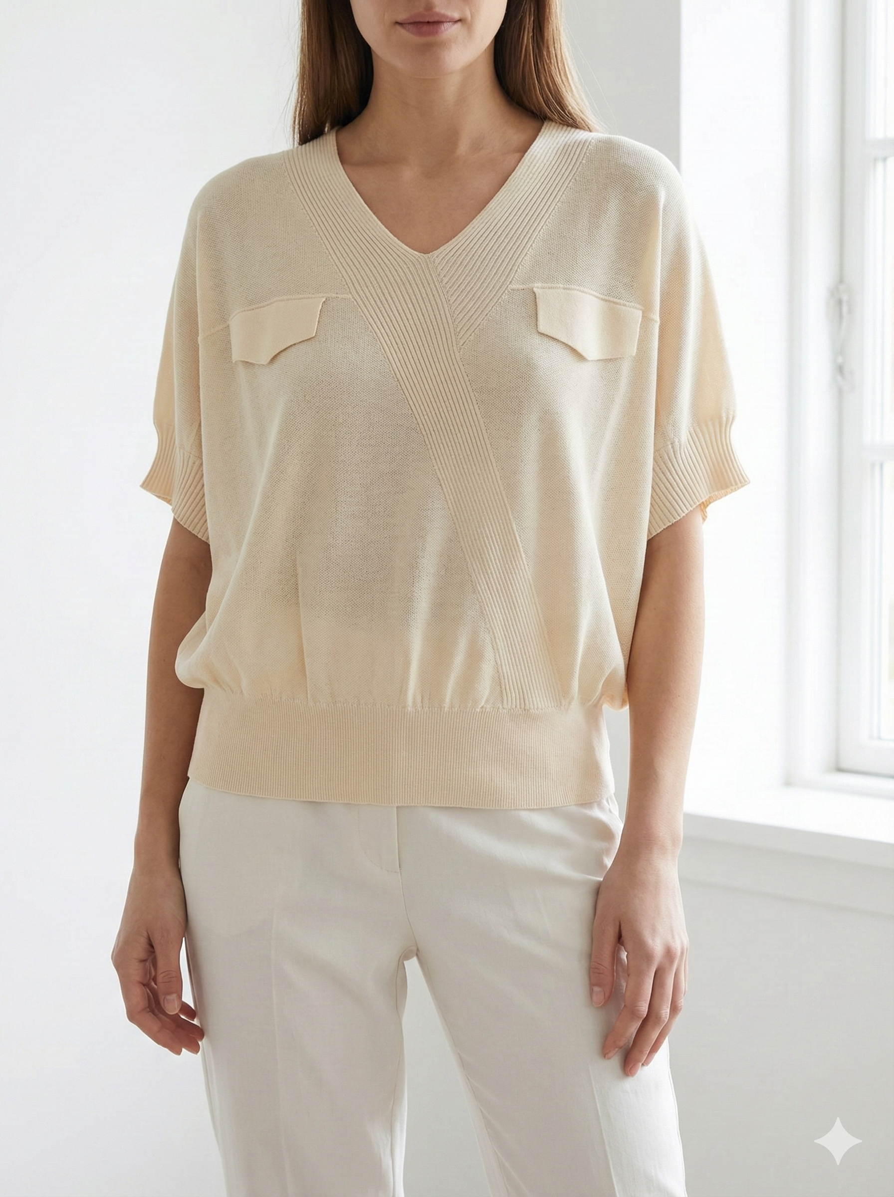 Short-sleeved, batwing sleeves, faux pockets, V-neck, casual. art.8501