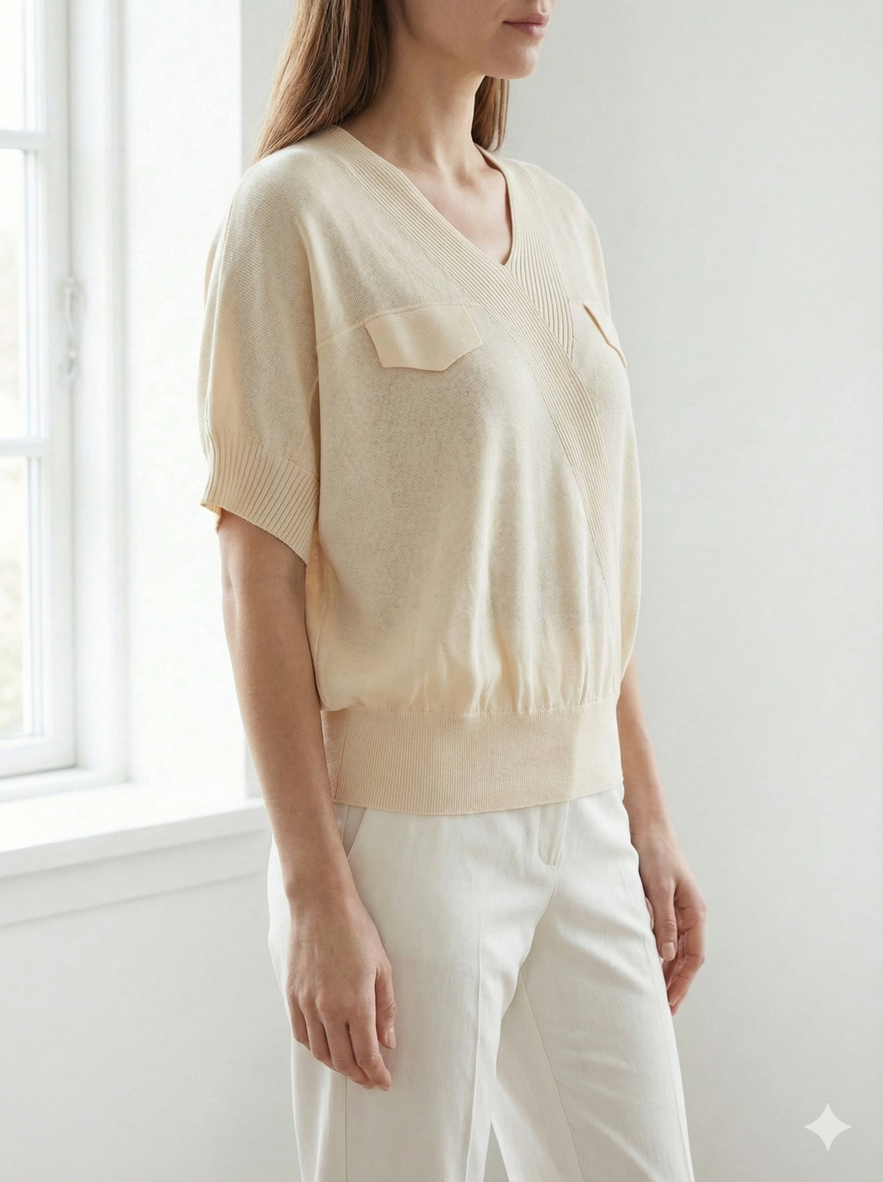 Short-sleeved, batwing sleeves, faux pockets, V-neck, casual. art.8501