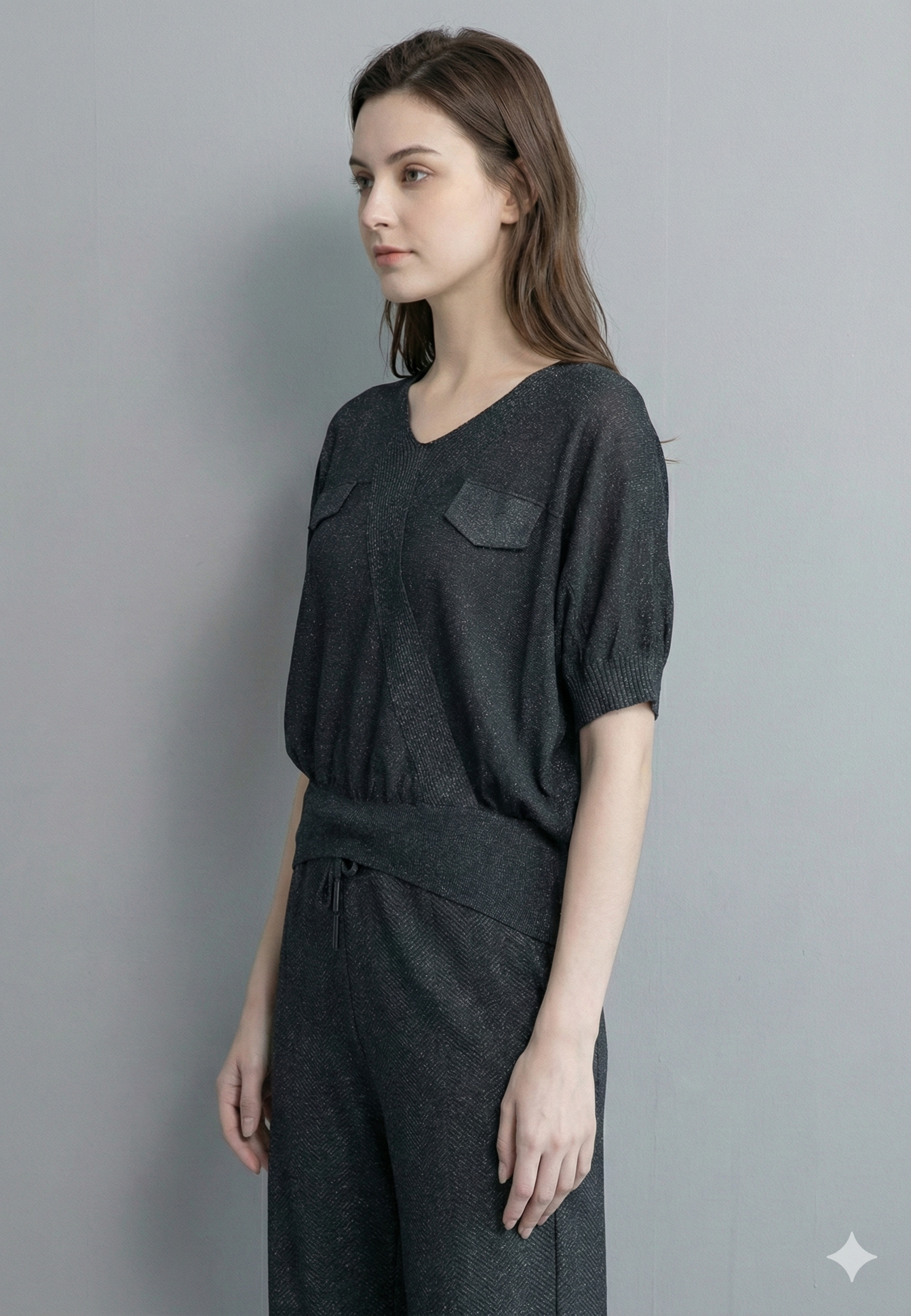 Short-sleeved, batwing sleeves, faux pockets, V-neck, casual. art.8501