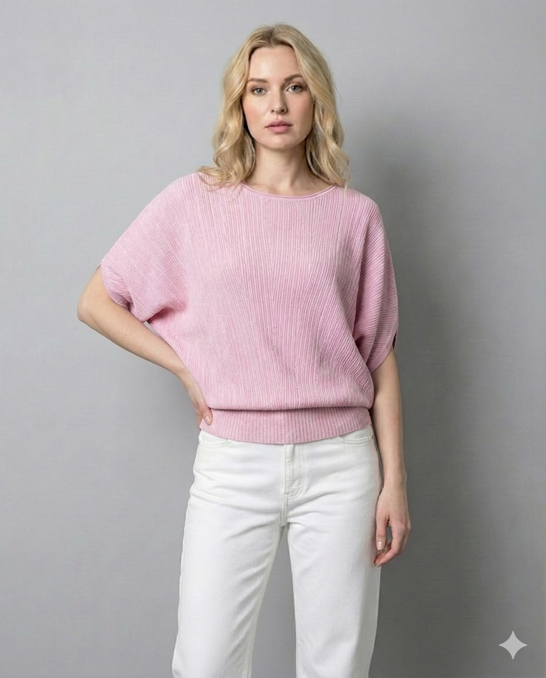 Short-sleeved, batwing sleeves, faux pockets, crew-neck, casual. art.8520