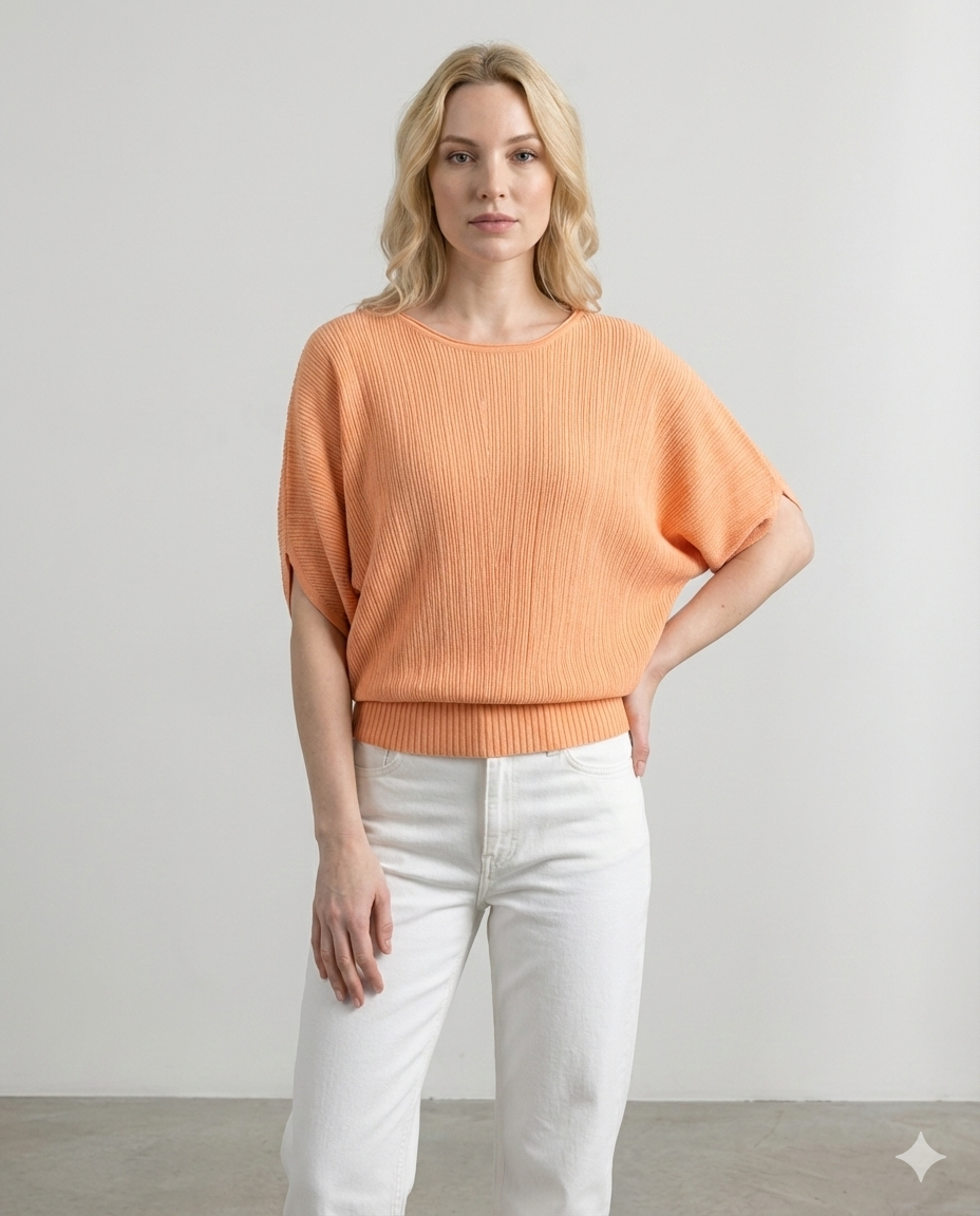 Short-sleeved, batwing sleeves, faux pockets, crew-neck, casual. art.8520