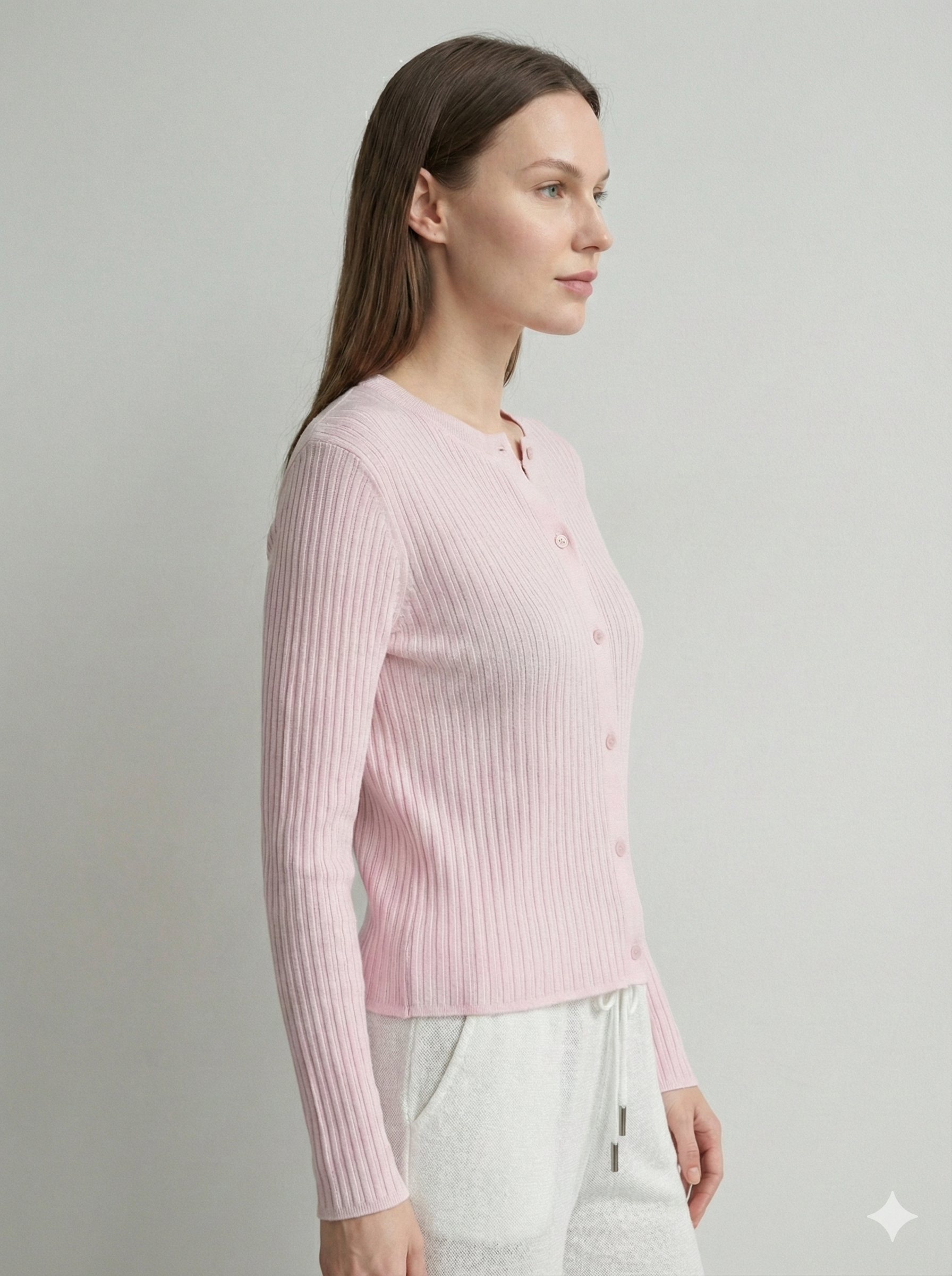 Viscose fiber knitted crewneck cardigan with high elasticity and stretch. 92092