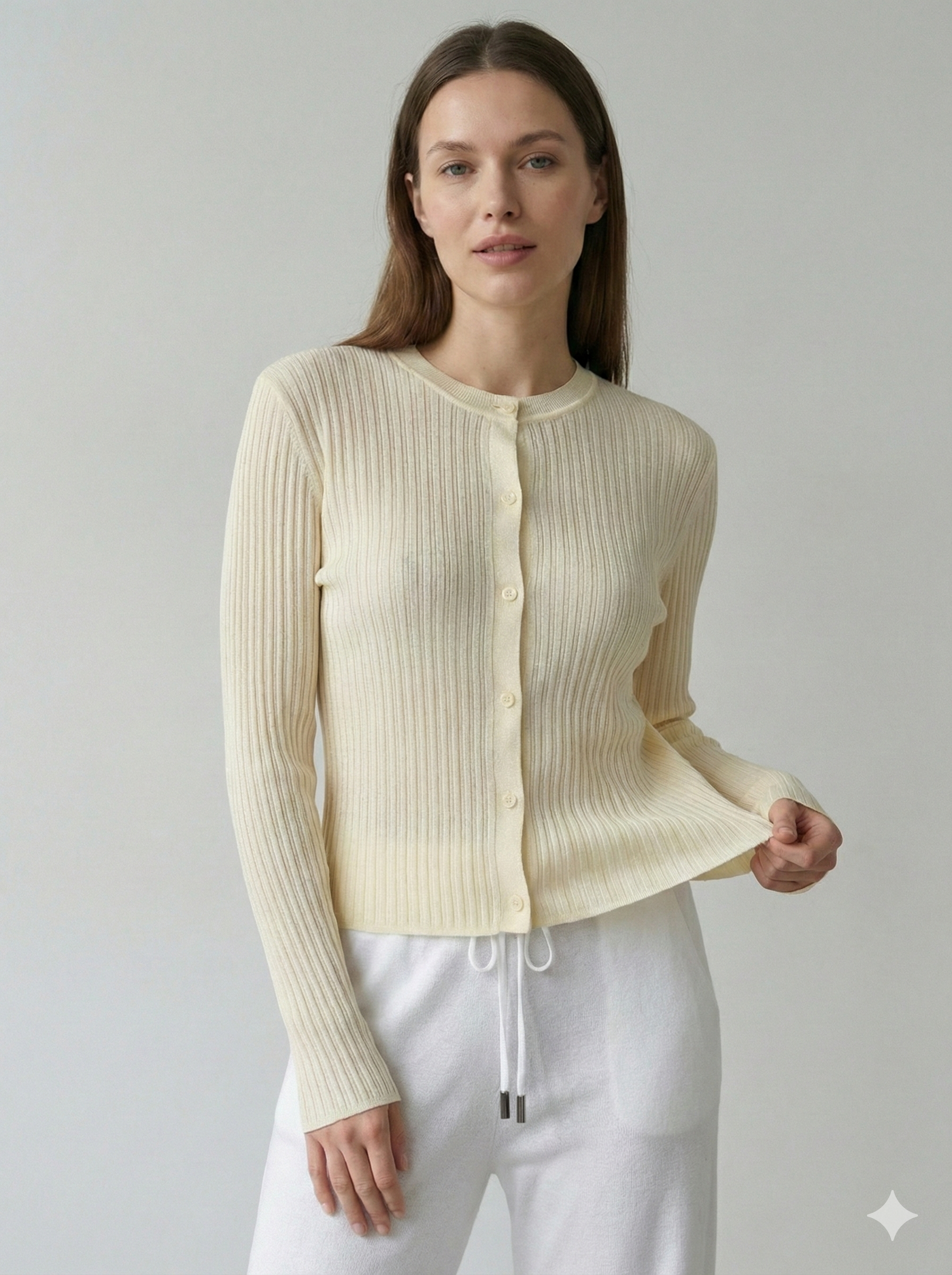 Viscose fiber knitted crewneck cardigan with high elasticity and stretch. 92092