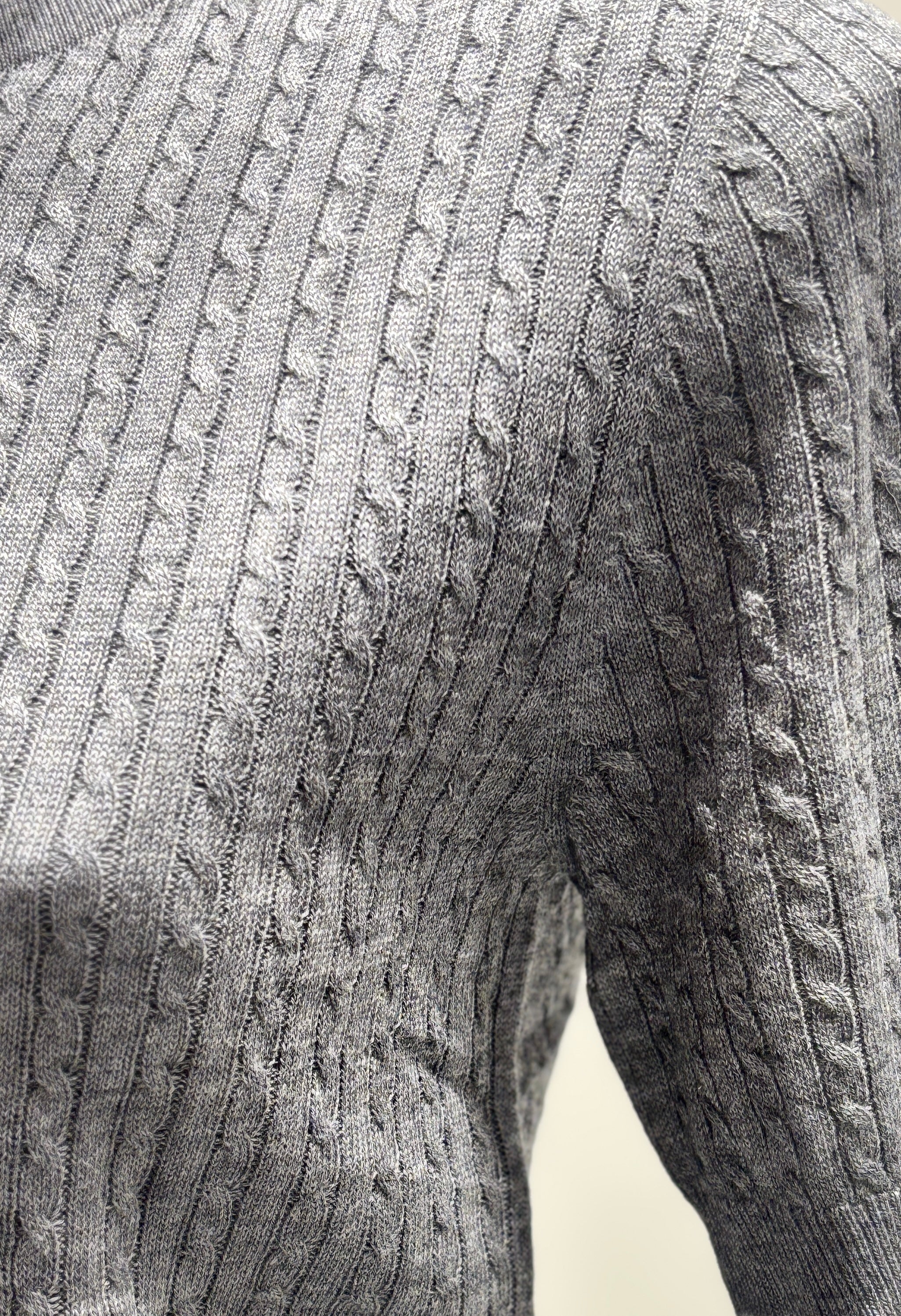 3D seamless short-sleeved crew neck sweater with twisted rope style, 33% wool.H8609