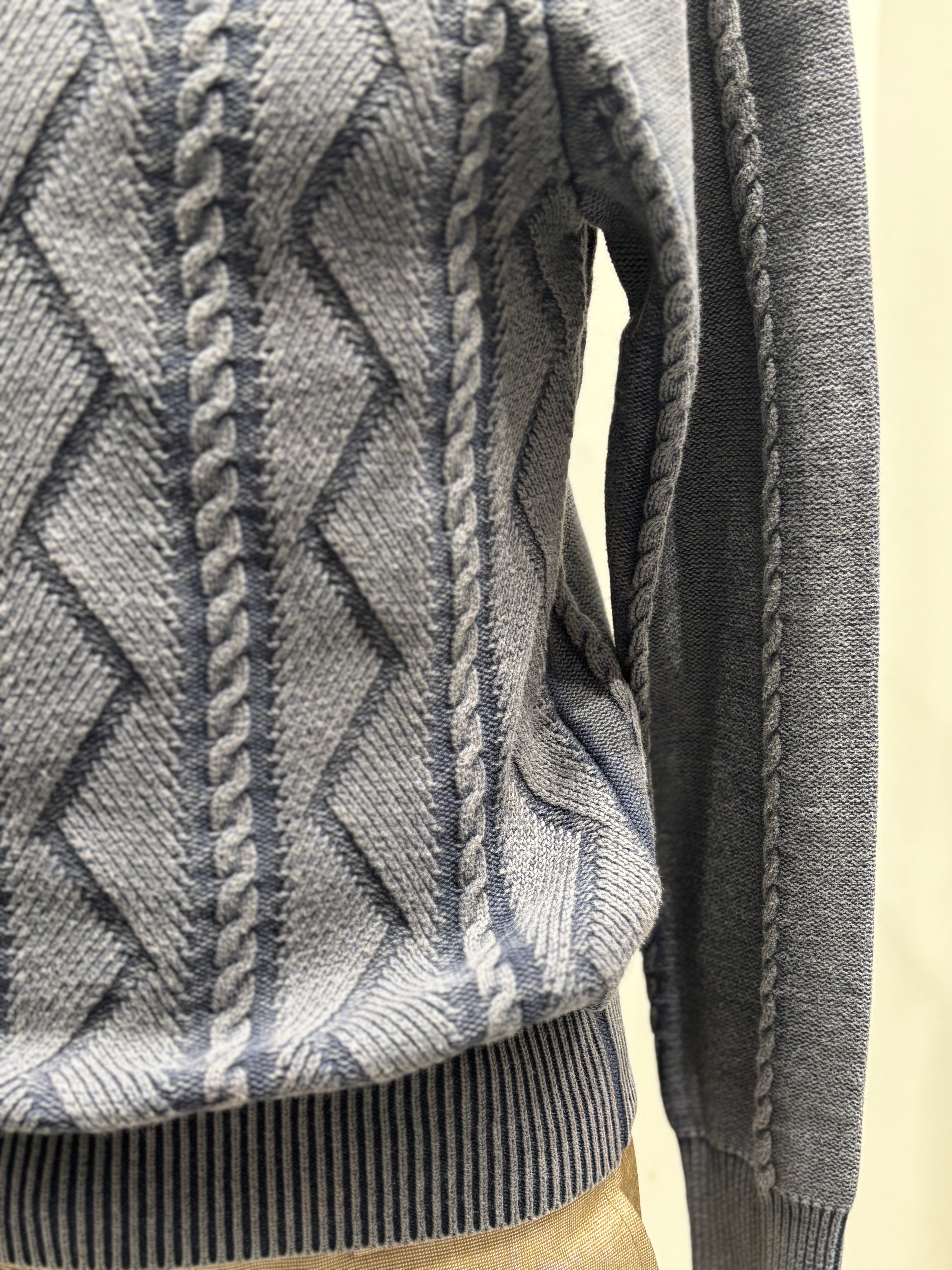 Stone wash jacquard crew-neck sweater H007