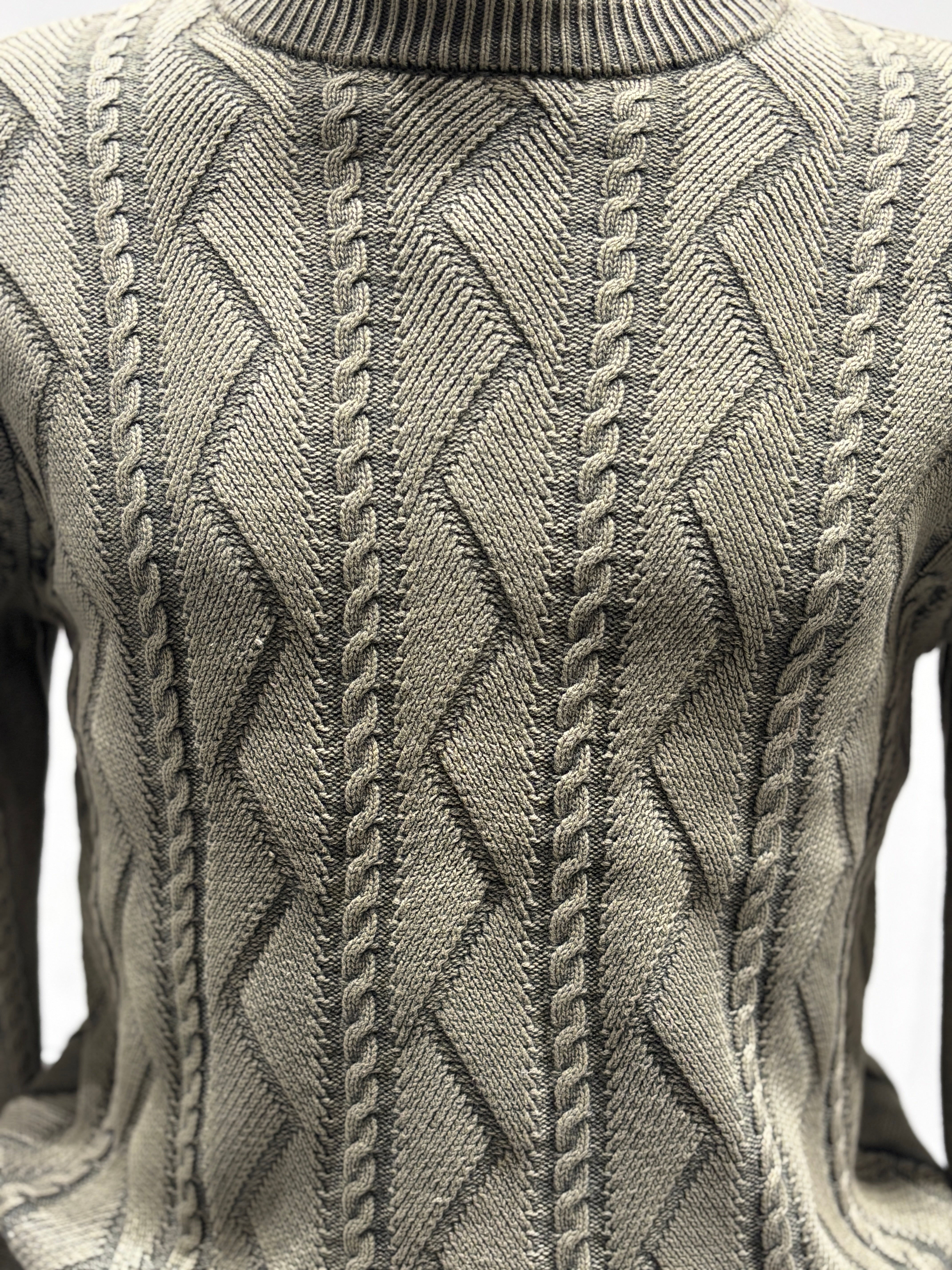 Stone wash jacquard crew-neck sweater H007