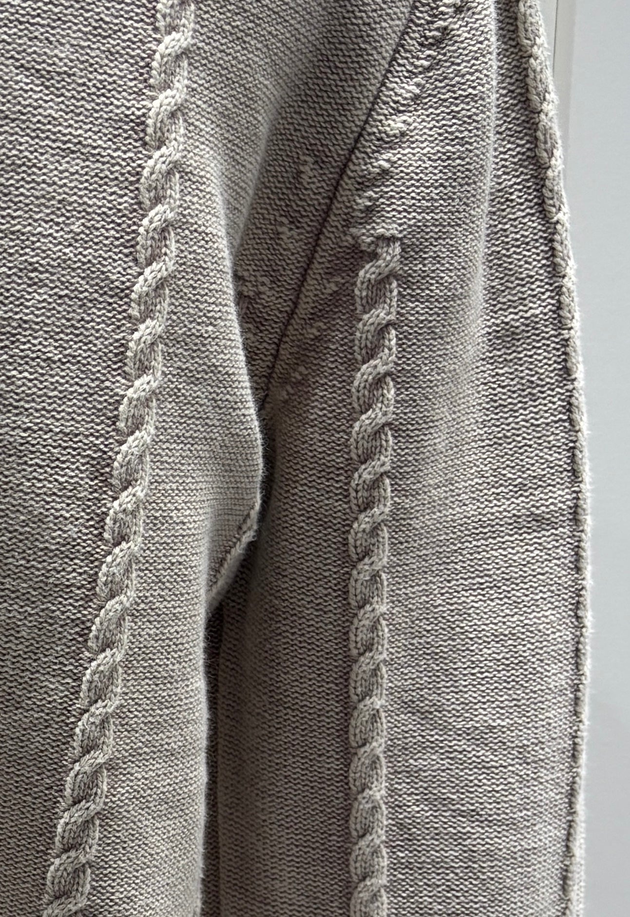 Stone wash jacquard crew-neck sweater H007