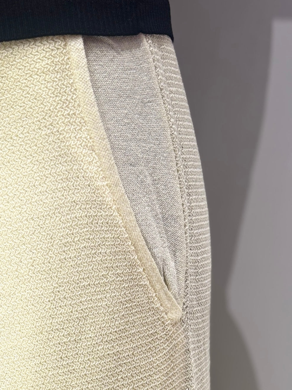 Spring/Summer Wool Pants H23522