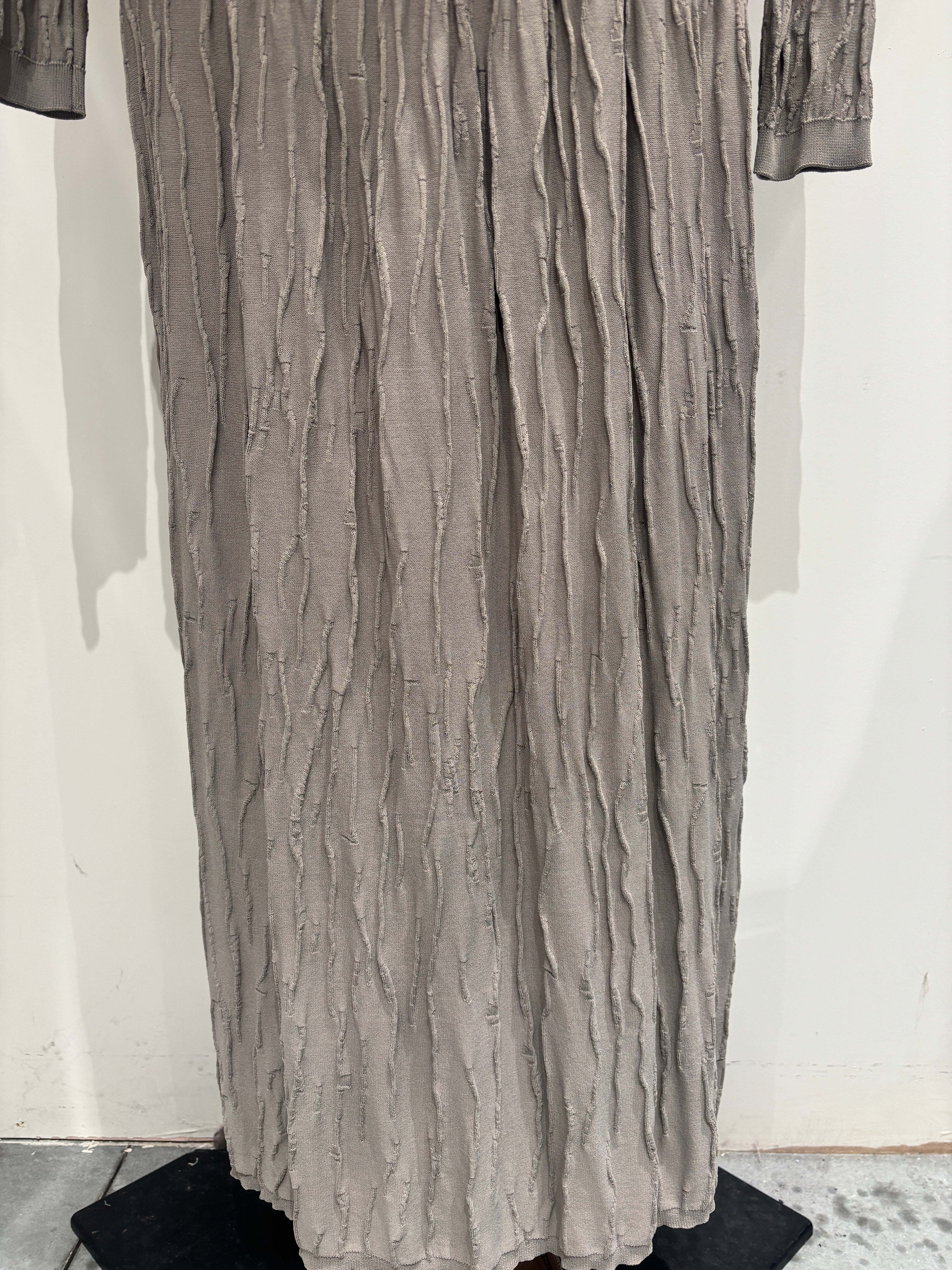 Spring/Summer Suit: Long-sleeved cardigan, camisole, long skirt, jacquard, women's sweater (14-gauge) 32211,32206