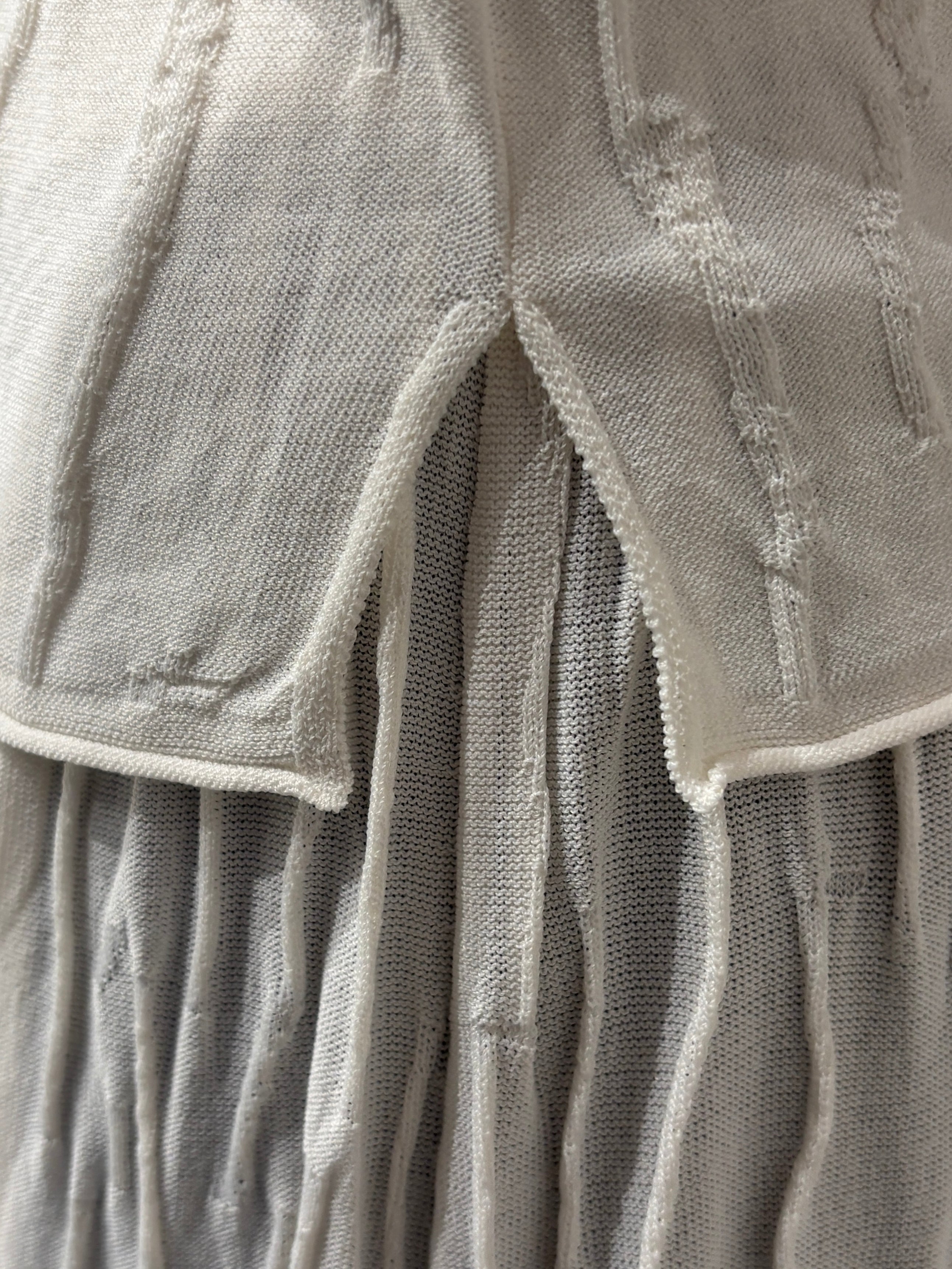 Spring/Summer Suit: Long-sleeved cardigan, camisole, long skirt, jacquard, women's sweater (14-gauge) 32211,32206