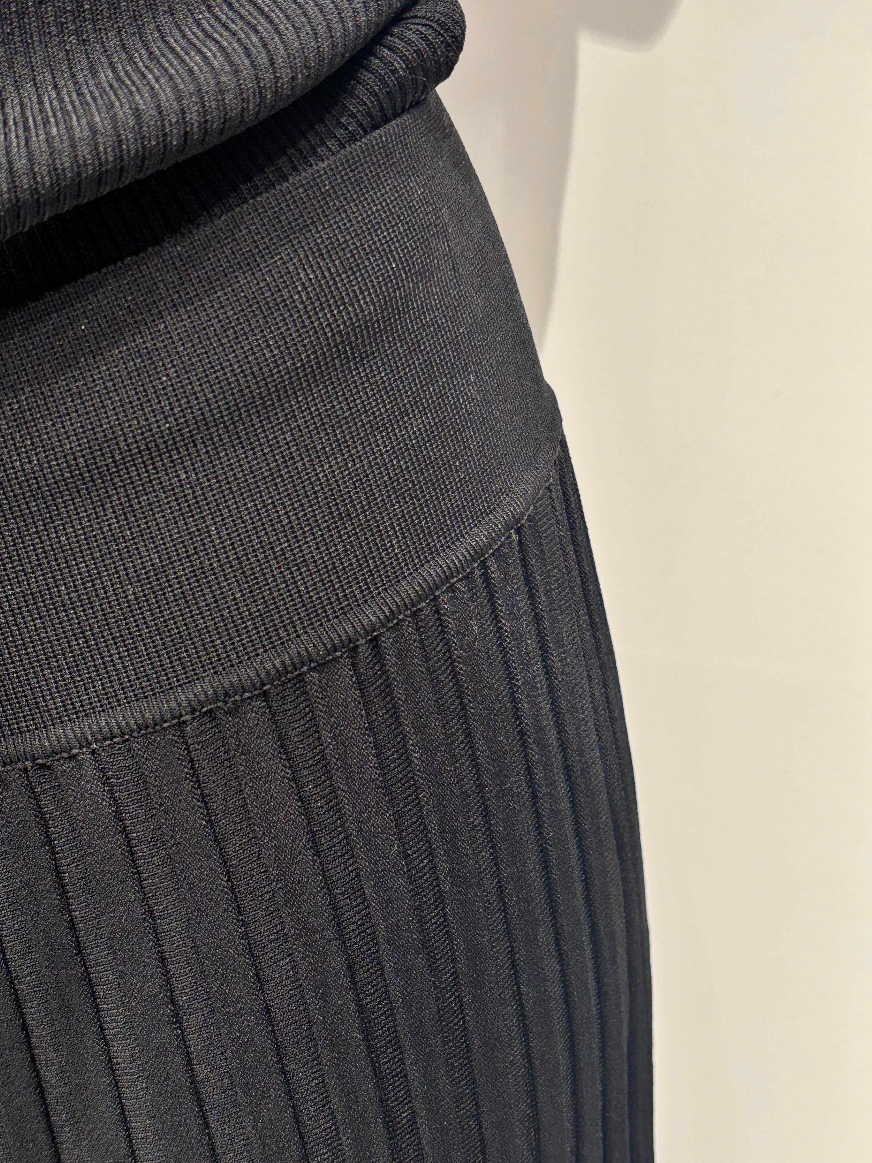 Knitted long skirt K16012