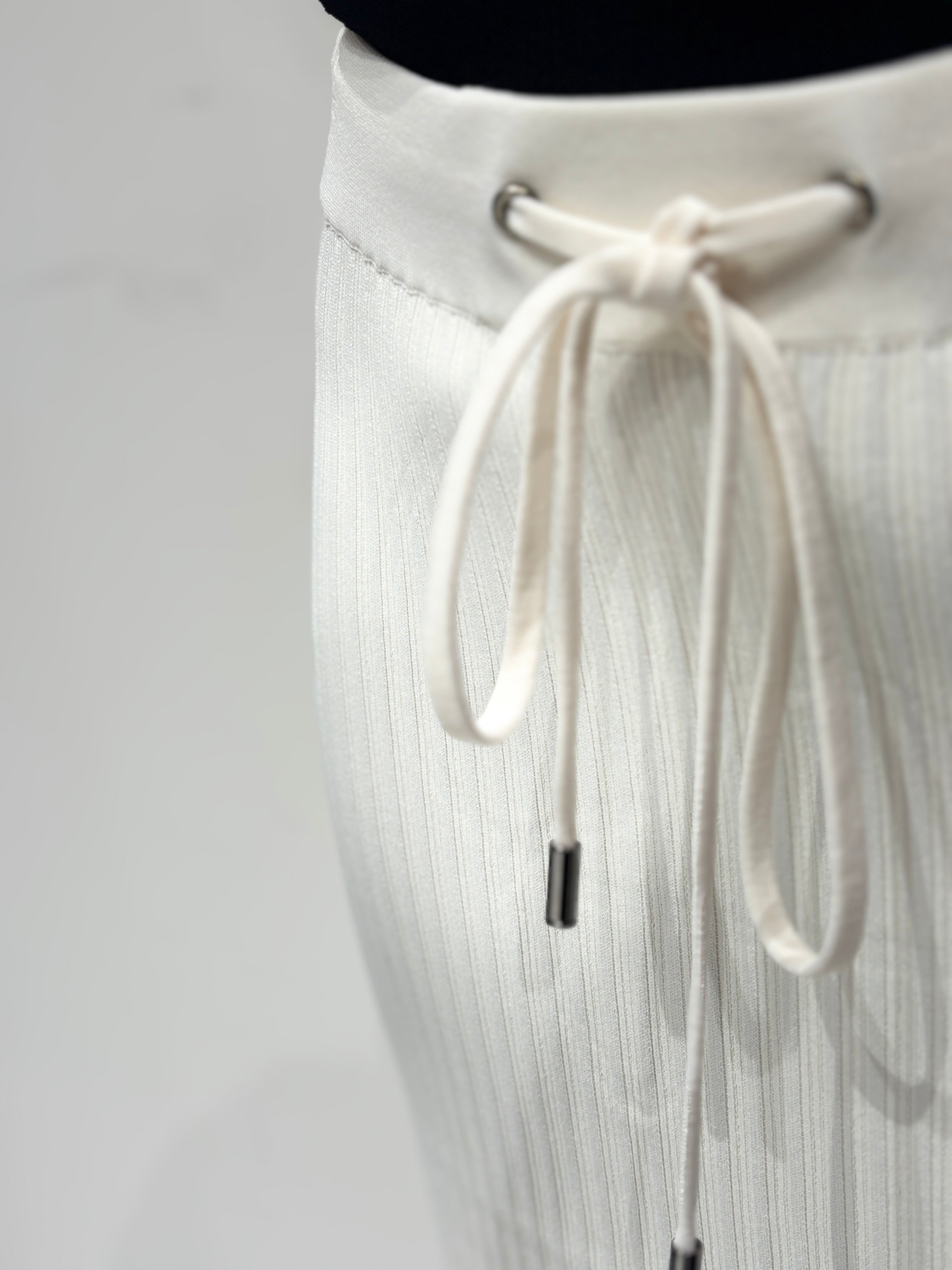 Knitted long pleated skirt 92088