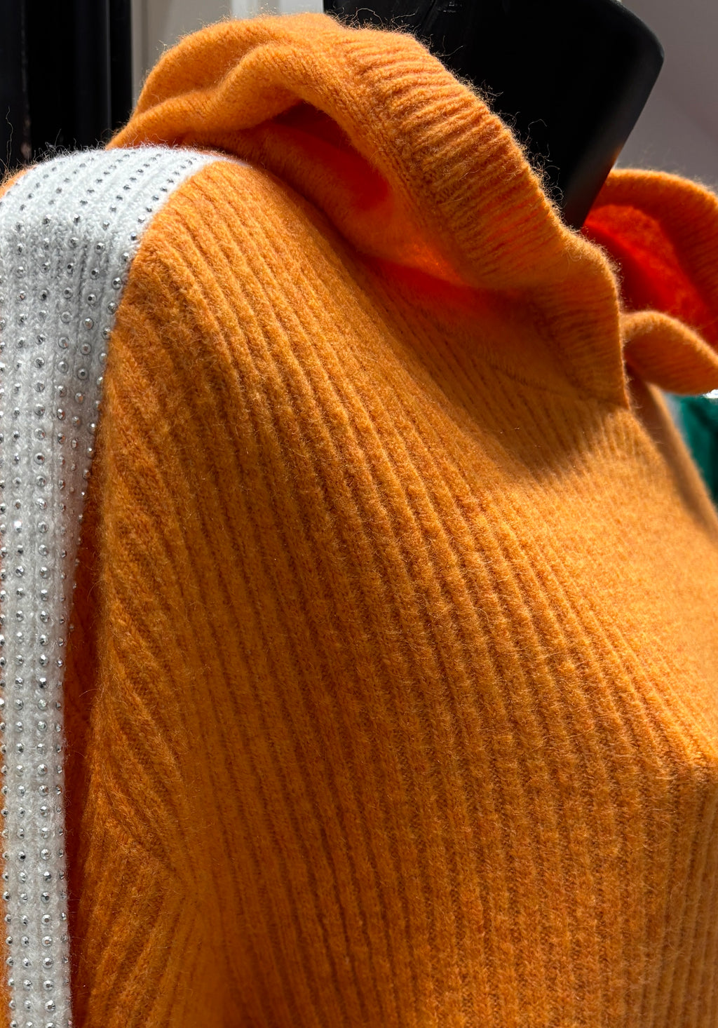 Hoodie Sweater art.6083