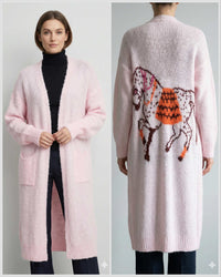 Horse. Jacquard pattern on the back. Sweater/Coat art. 21377