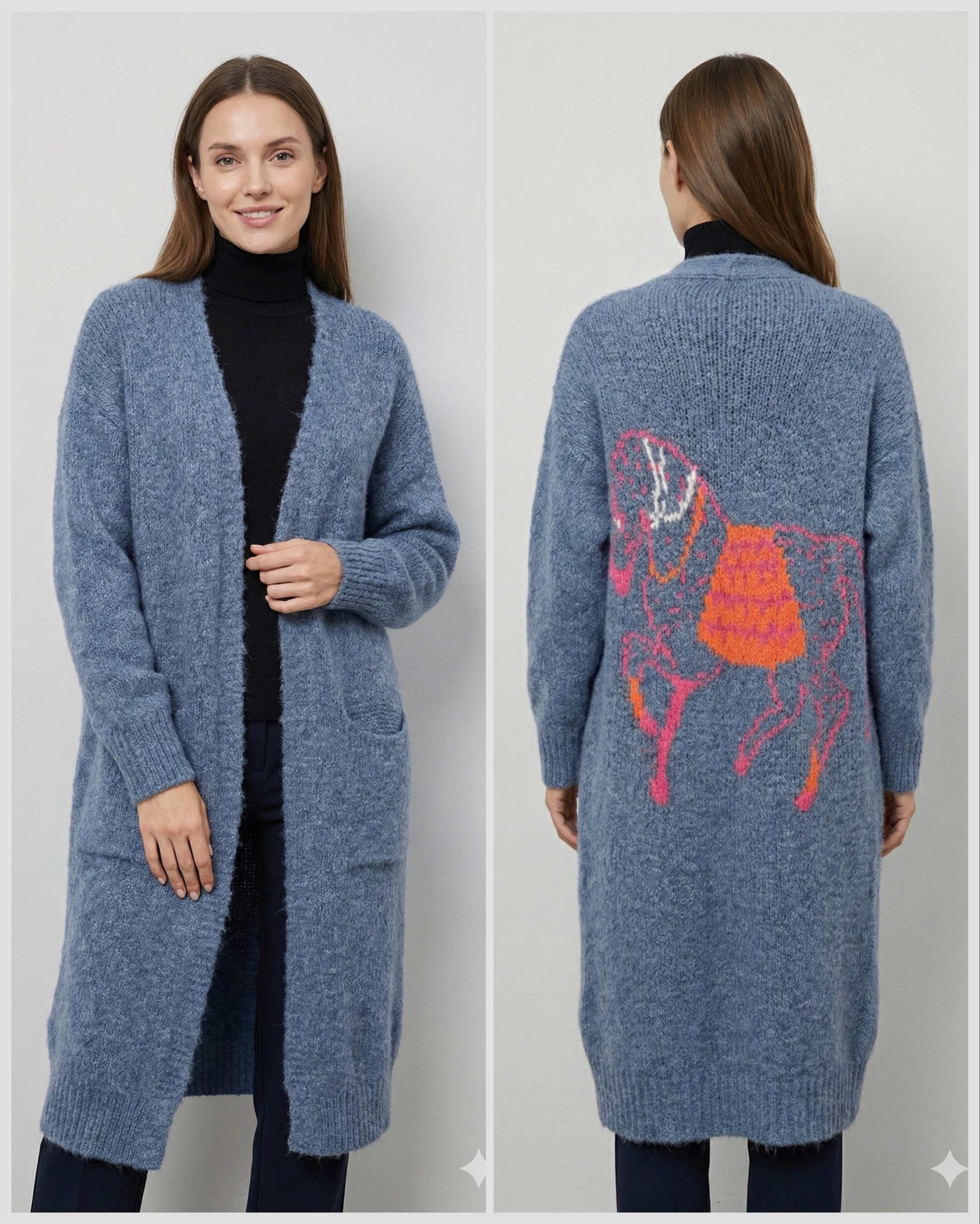 Horse. Jacquard pattern on the back. Sweater/Coat art. 21377