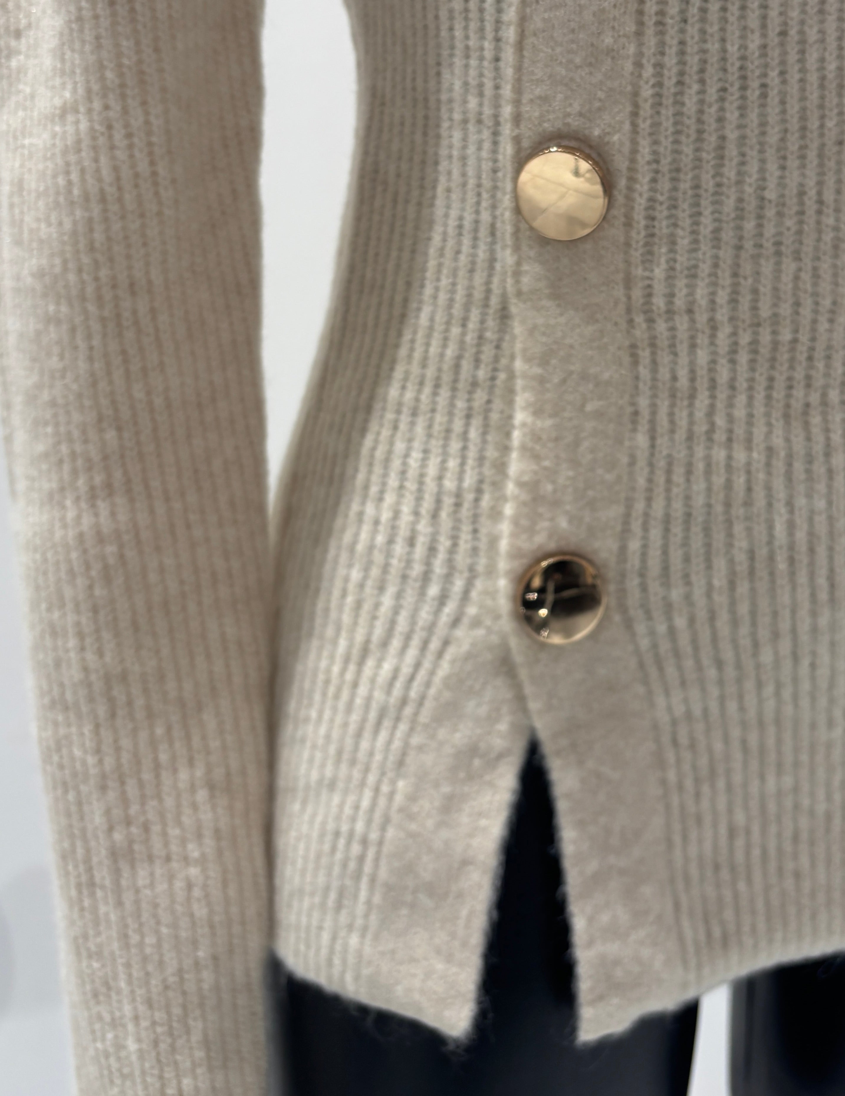 Metal decorative buttons for sweaters in spring, autumn and winter art.6086