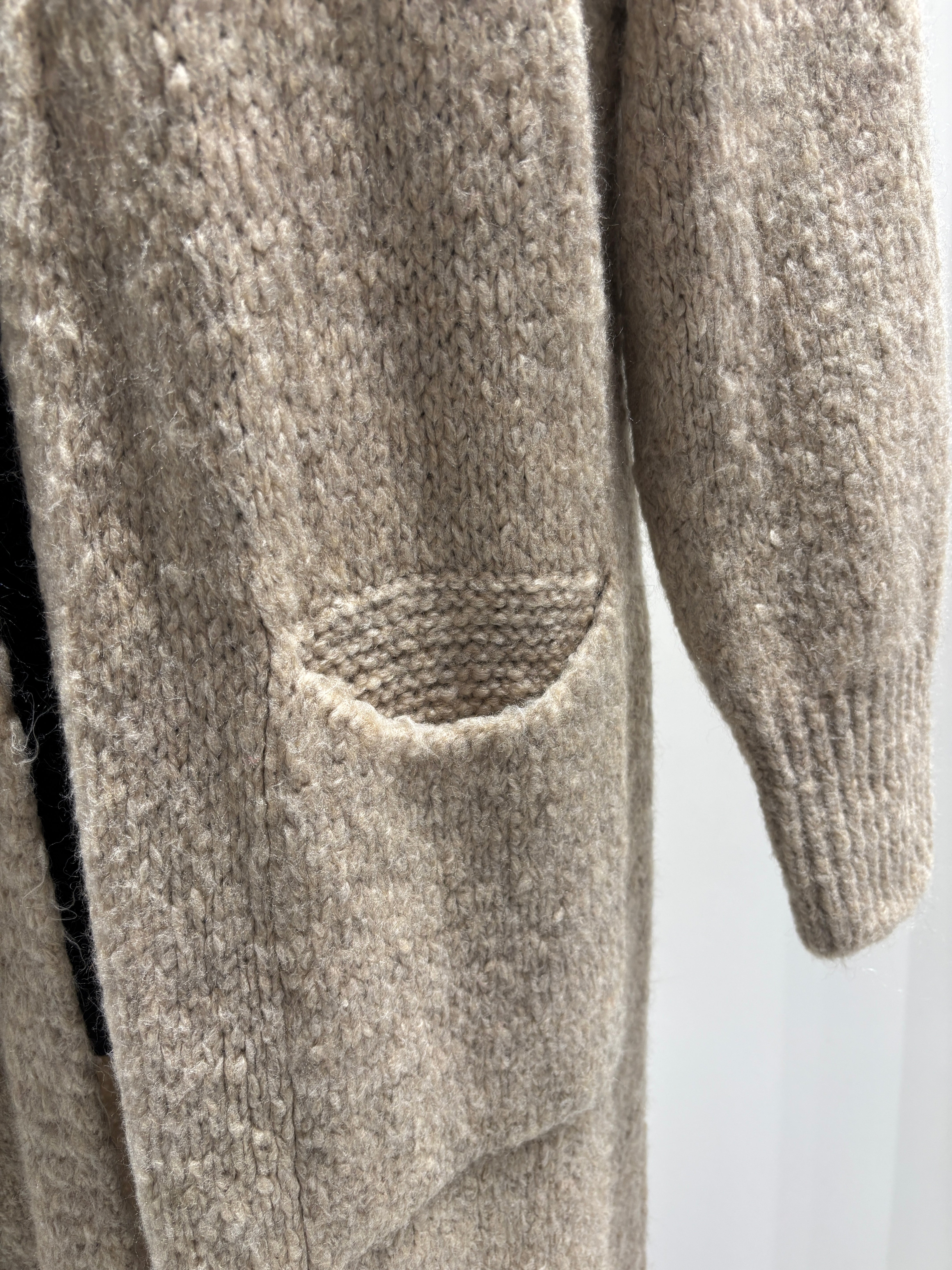 Horse. Jacquard pattern on the back. Sweater/Coat art. 21377