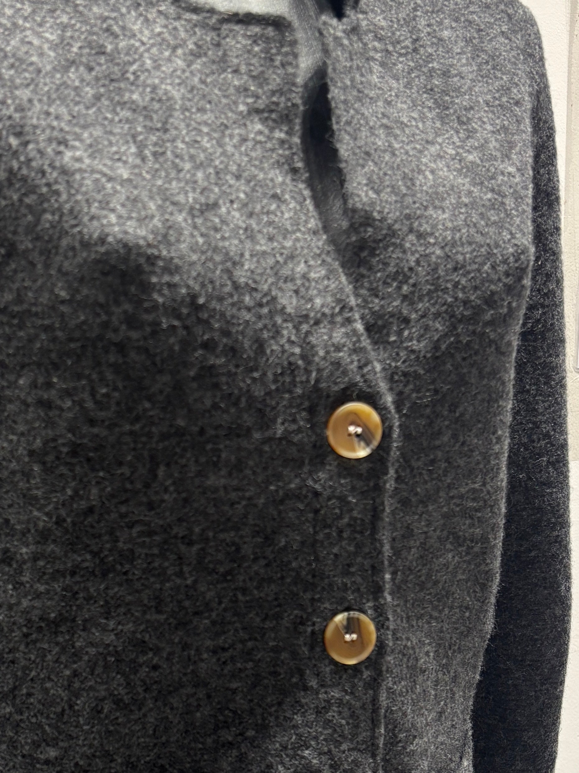 Sweaters, coats, and jackets for spring, autumn, and winter art.6087