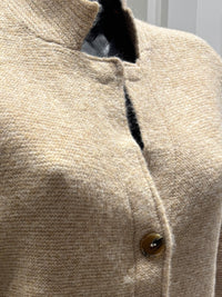 Sweaters, coats, and jackets for spring, autumn, and winter art.6087