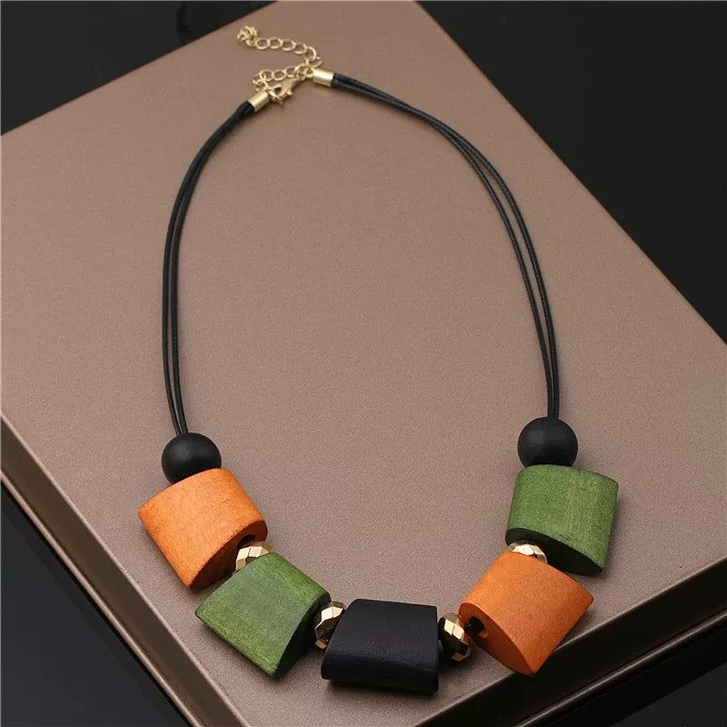 Sweater accessories, stone, wood, holiday style art.25015