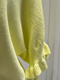 Spring/Summer Sweater, Short Sleeve, Petal-Shaped Sleeves, V-Neck, Casual art.sy8193