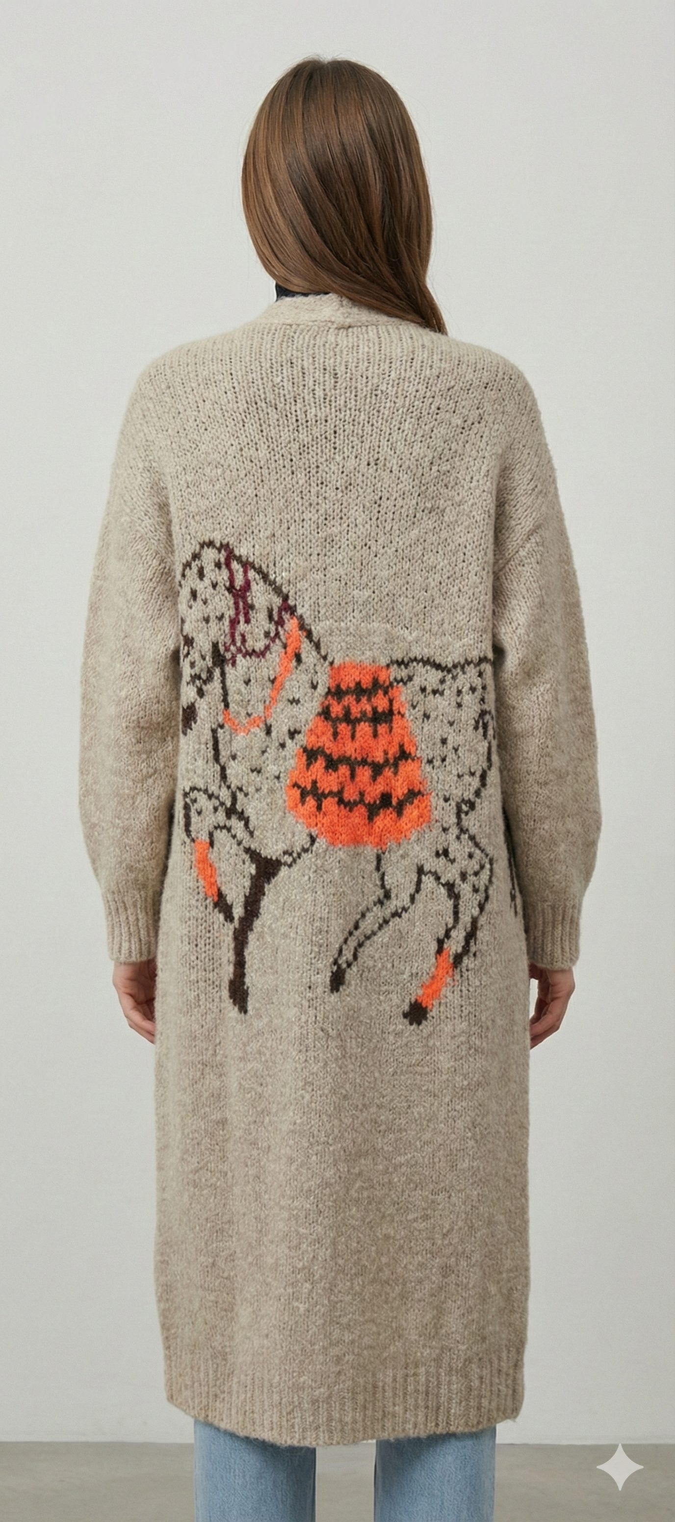 Horse. Jacquard pattern on the back. Sweater/Coat art. 21377