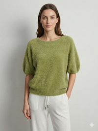 V-neck short-sleeved sweater with a comfortable, feather-like feel. art sy6020