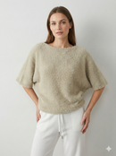 V-neck short-sleeved sweater with a comfortable, feather-like feel. art sy6020
