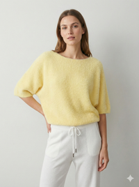 V-neck short-sleeved sweater with a comfortable, feather-like feel. art sy6020