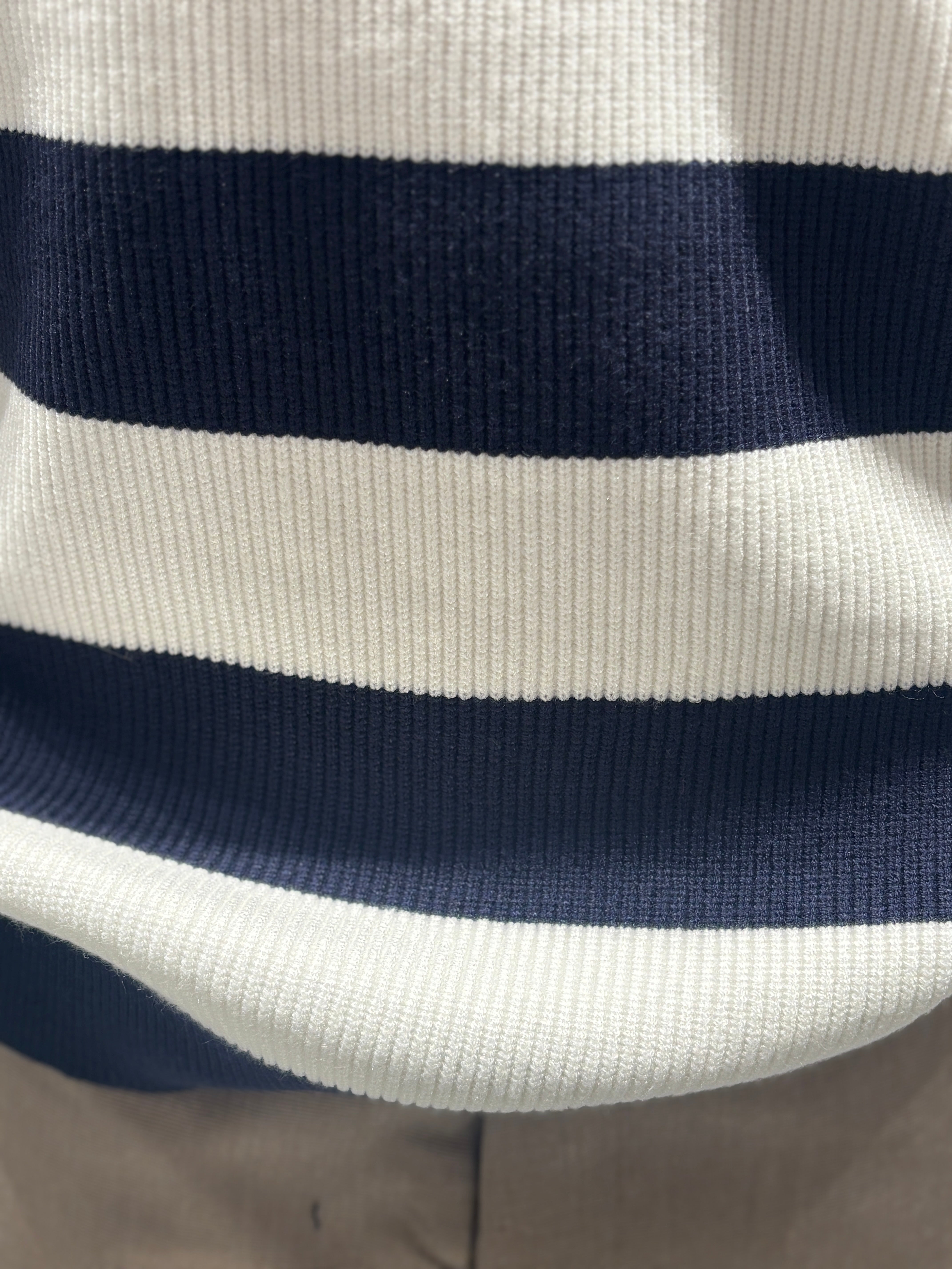 Men's Color blocking Sweater H024