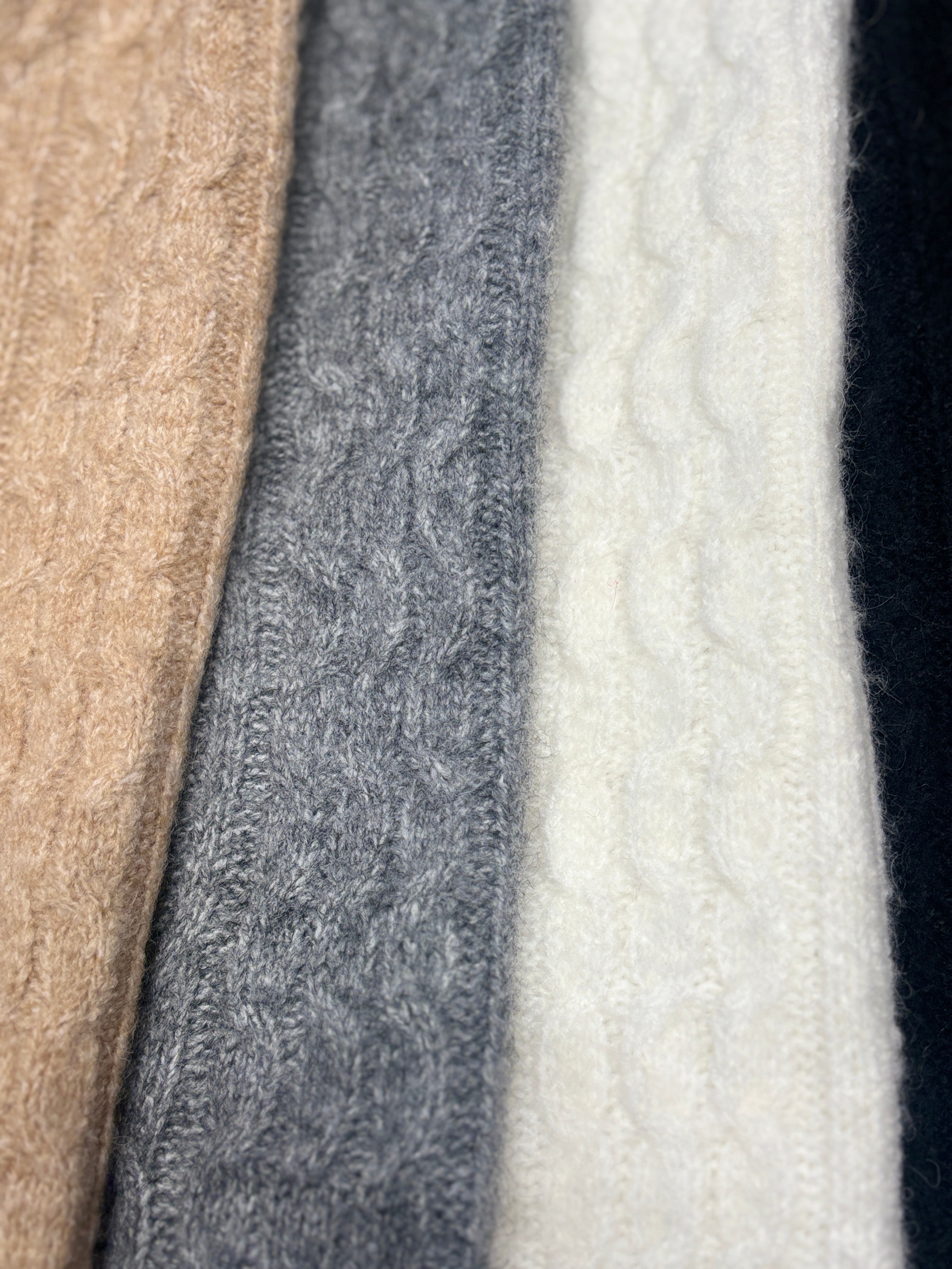 Like Alpaca style, short-sleeved long twisted rope sweater art  HZ907