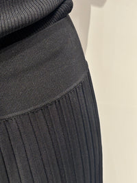 Knitted long skirt K16012