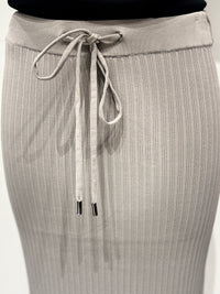 Knitted long pleated skirt 92088