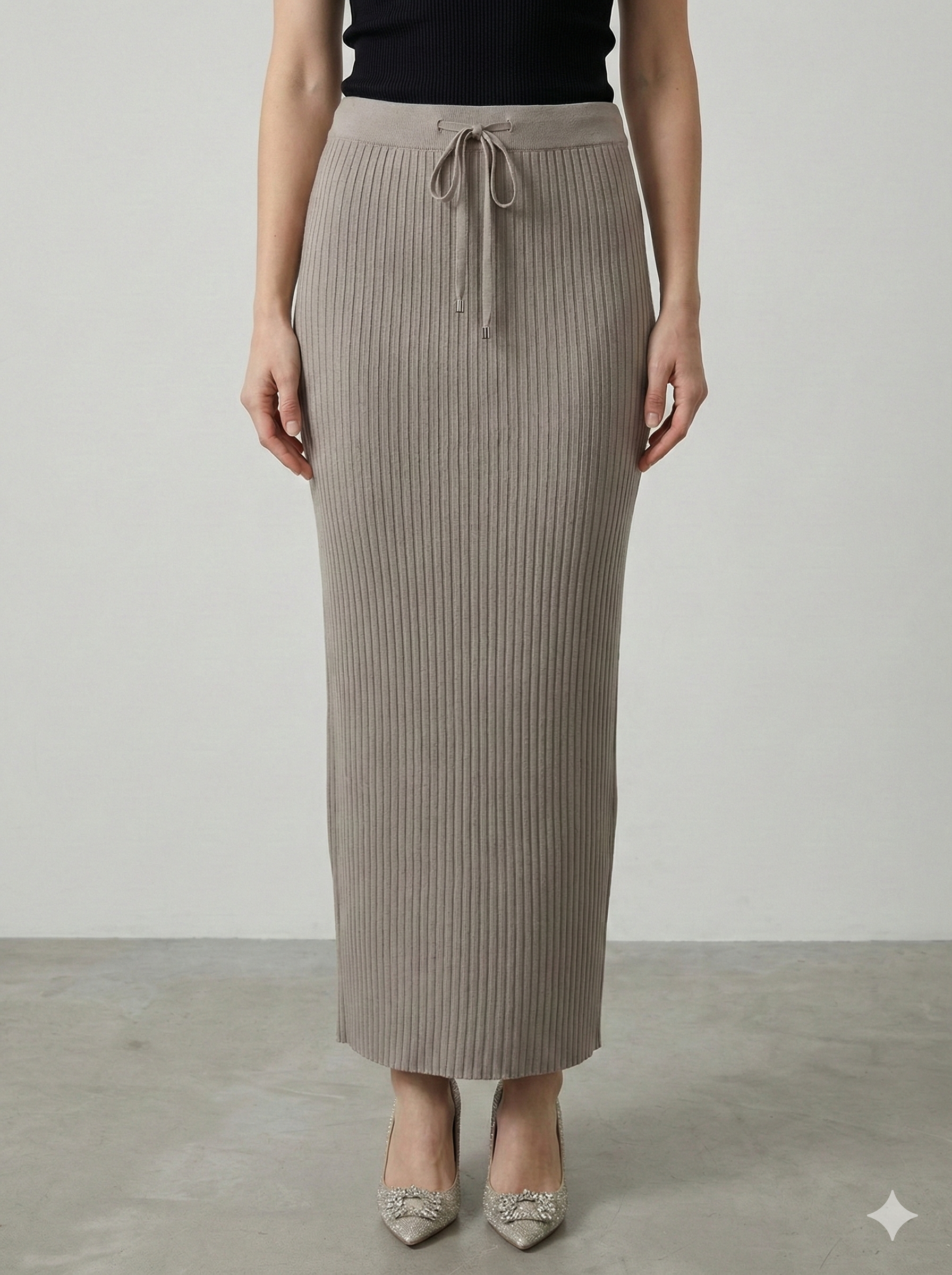 Knitted long pleated skirt 92088