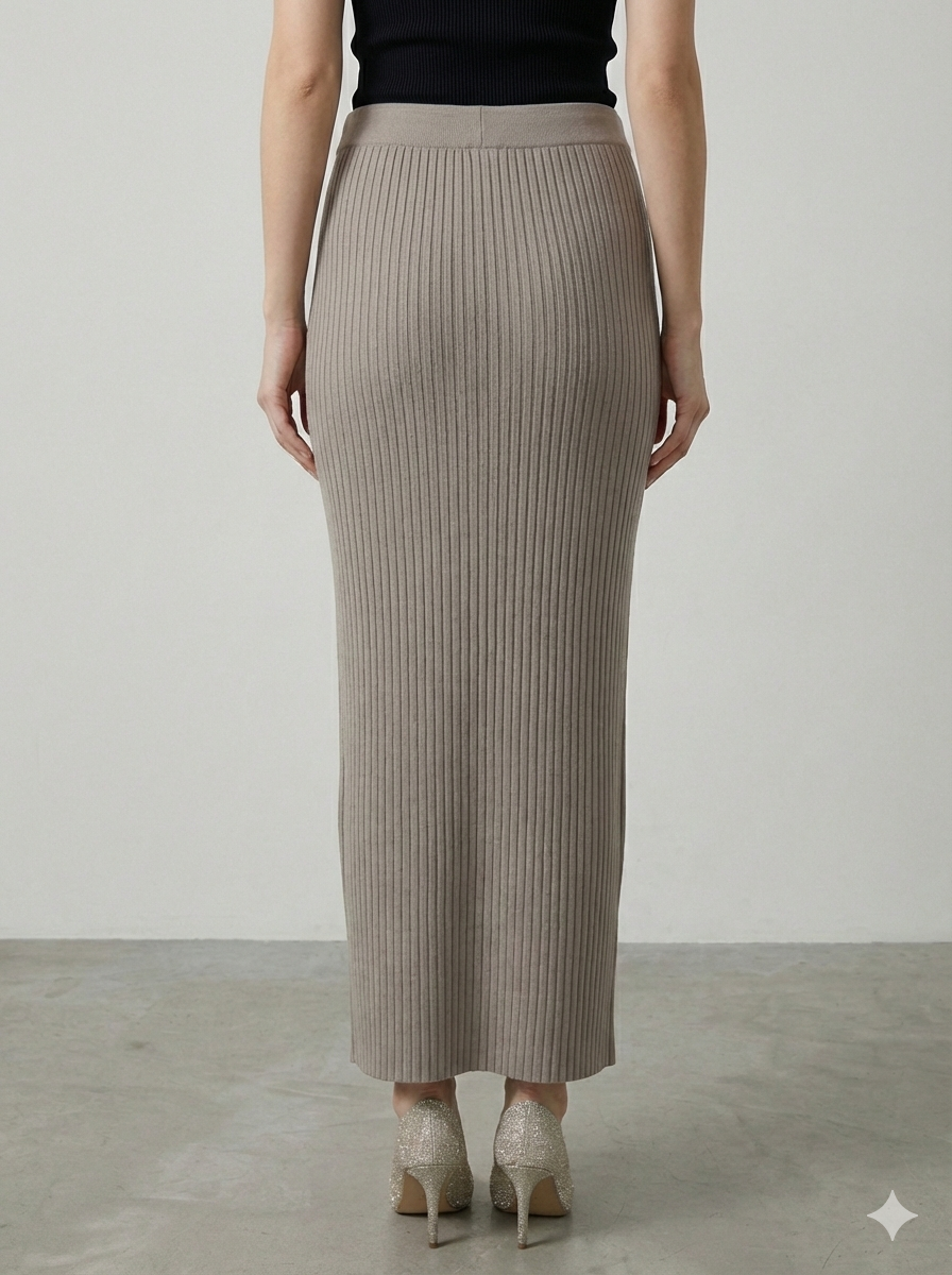 Knitted long pleated skirt 92088