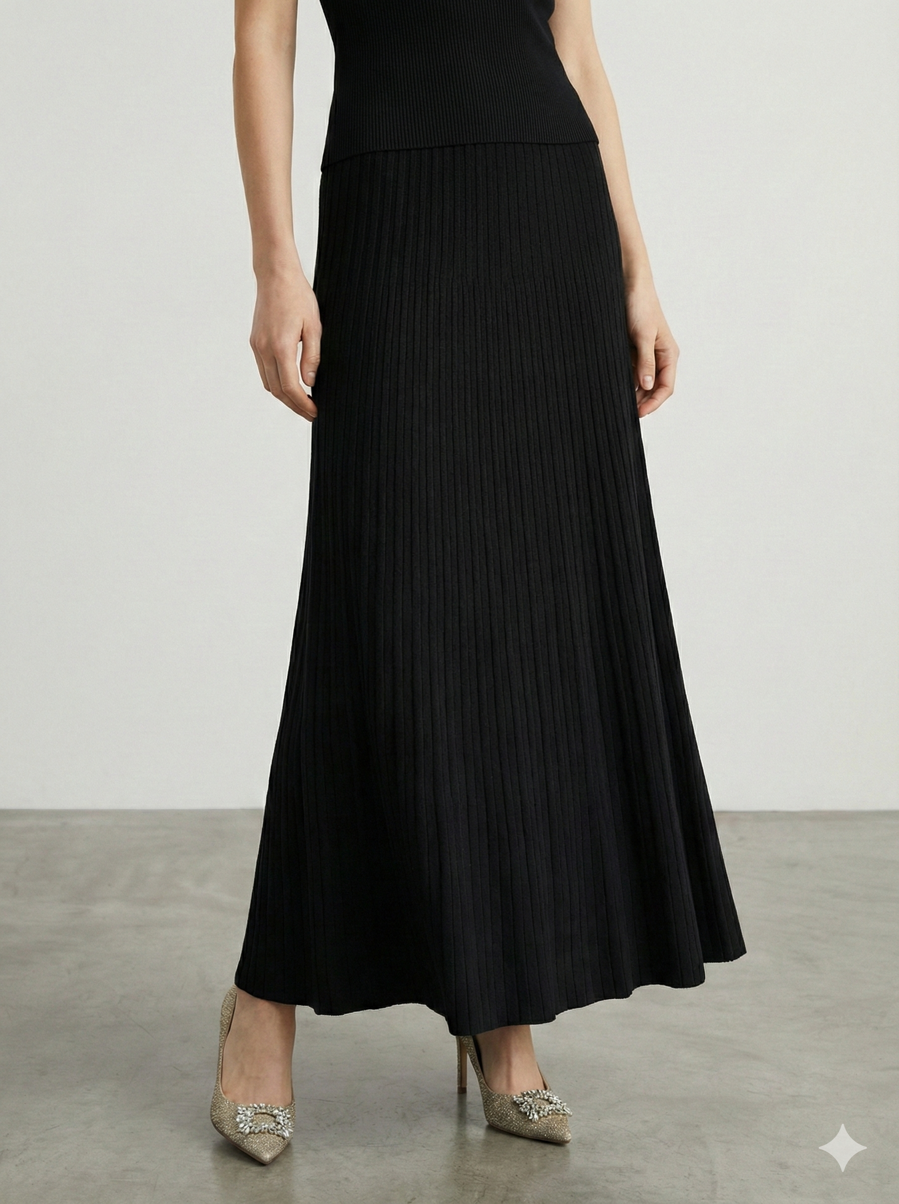 Knitted long pleated skirt 92055