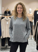 Simple and casual art.6022