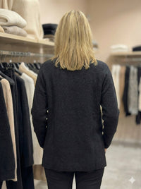 Simple and casual art.6022