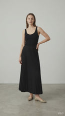 Knitted long pleated skirt 92055